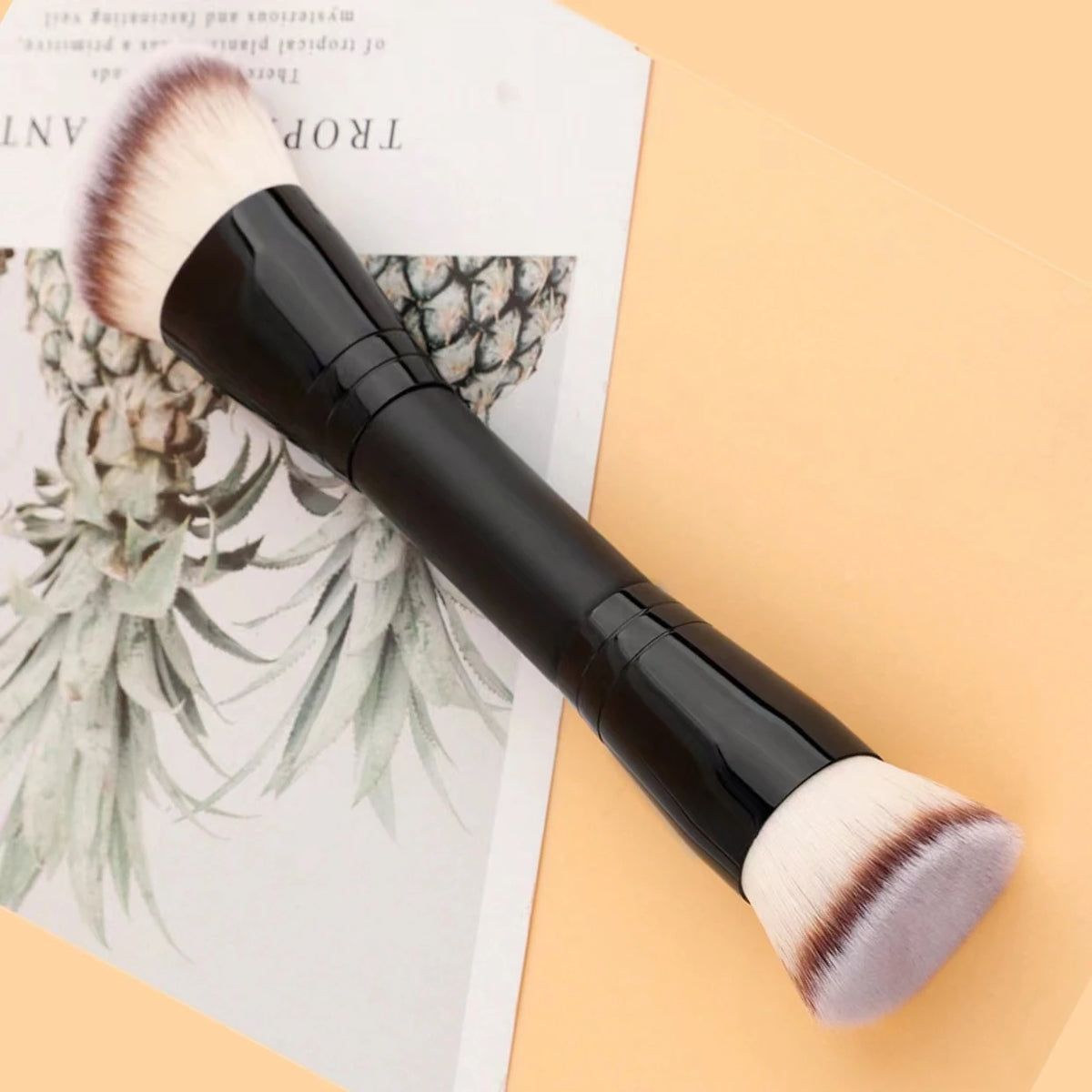 Everstead Dual-Ended Makeup Brush